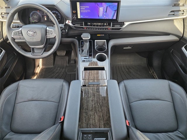 2025 Toyota Sienna Limited 7 Passenger