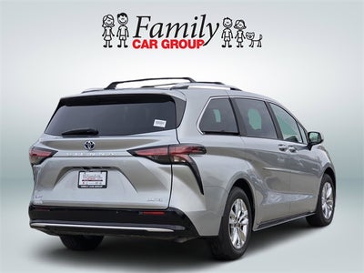 2025 Toyota Sienna Limited 7 Passenger