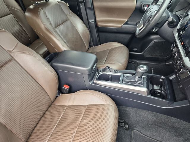 2017 Toyota Tacoma Limited V6