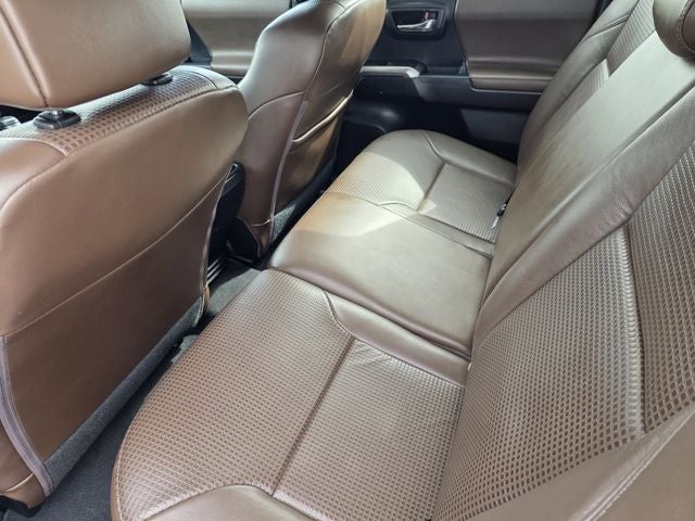 2017 Toyota Tacoma Limited V6