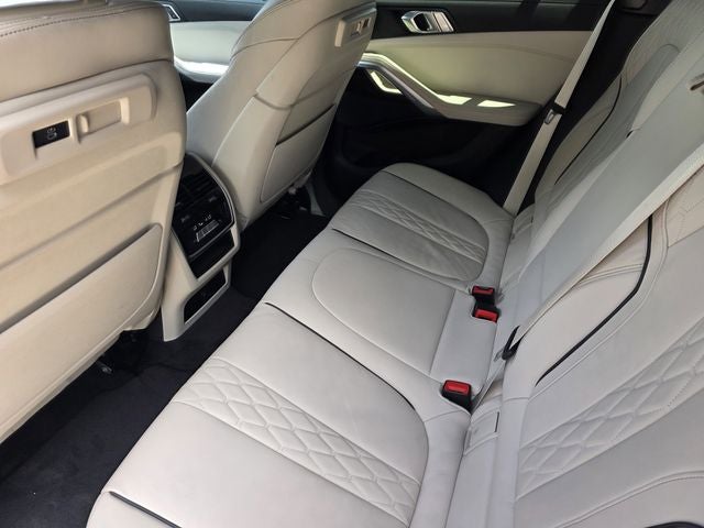 2023 BMW X6 xDrive40i