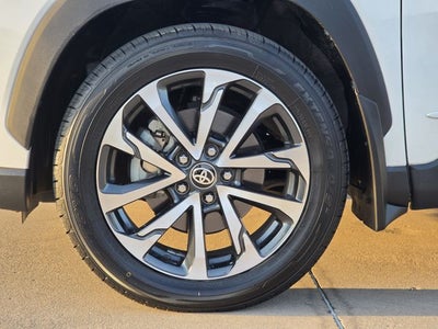 2024 Toyota Corolla Cross XLE