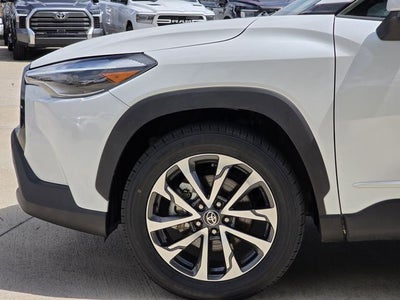 2023 Toyota Corolla Cross XLE