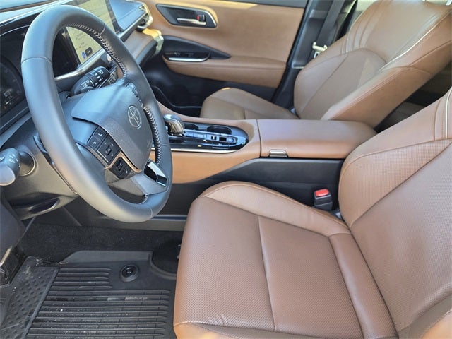 2025 Toyota Crown Signia XLE