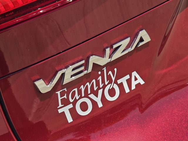 2023 Toyota Venza LE