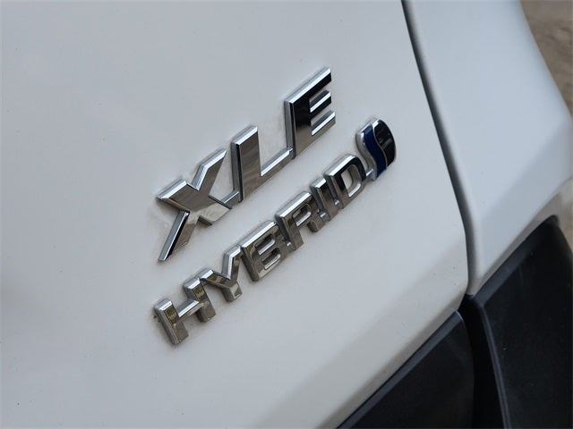 2020 Toyota RAV4 Hybrid XLE