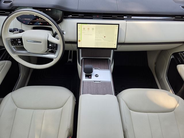 2025 Land Rover Range Rover SE
