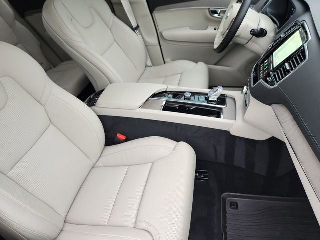 2025 Volvo XC90 Plug-In Hybrid T8 Ultra 7 Passenger