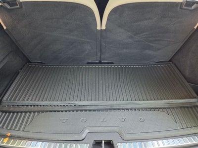 2025 Volvo XC90 B5 Core 2025.5