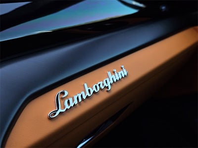 2024 Lamborghini Urus S