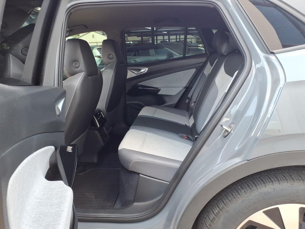 2025 Volkswagen ID.4 Pro