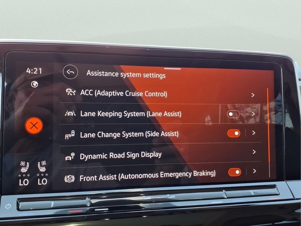 2024 Volkswagen Atlas 2.0T Peak Edition SEL