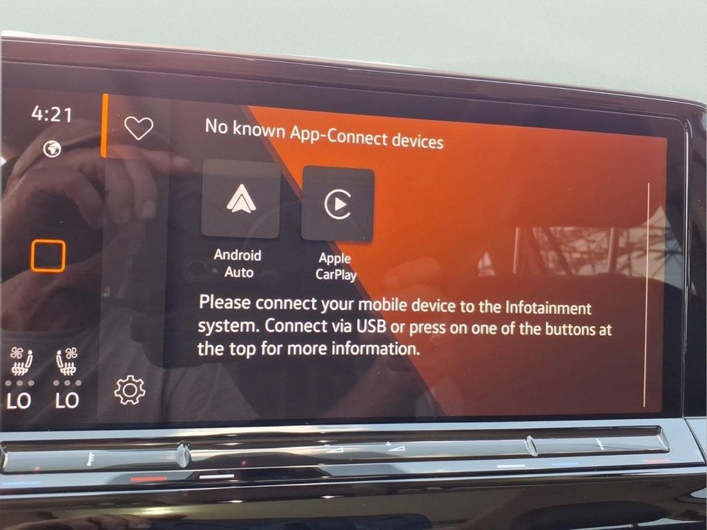 2024 Volkswagen Atlas 2.0T Peak Edition SEL