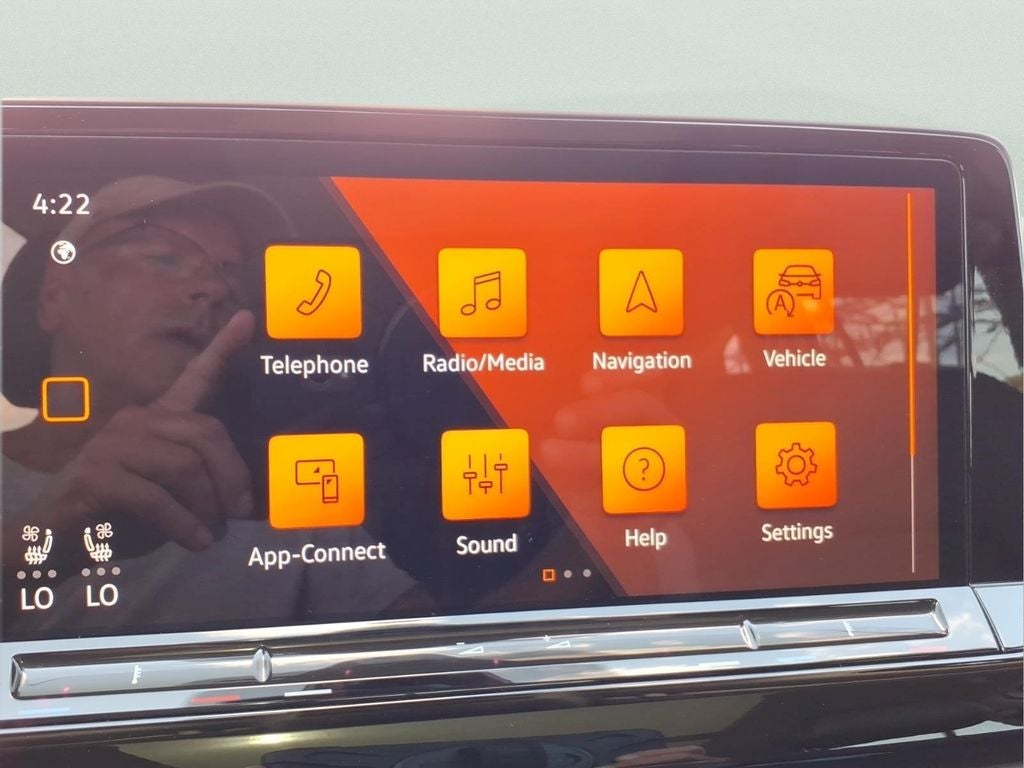 2024 Volkswagen Atlas 2.0T Peak Edition SEL