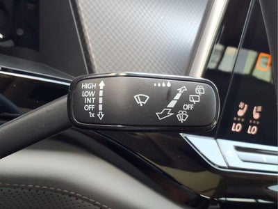 2024 Volkswagen Atlas 2.0T Peak Edition SEL