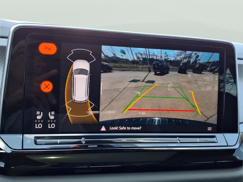 2024 Volkswagen Atlas 2.0T Peak Edition SEL