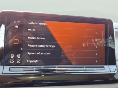 2024 Volkswagen Atlas 2.0T Peak Edition SEL