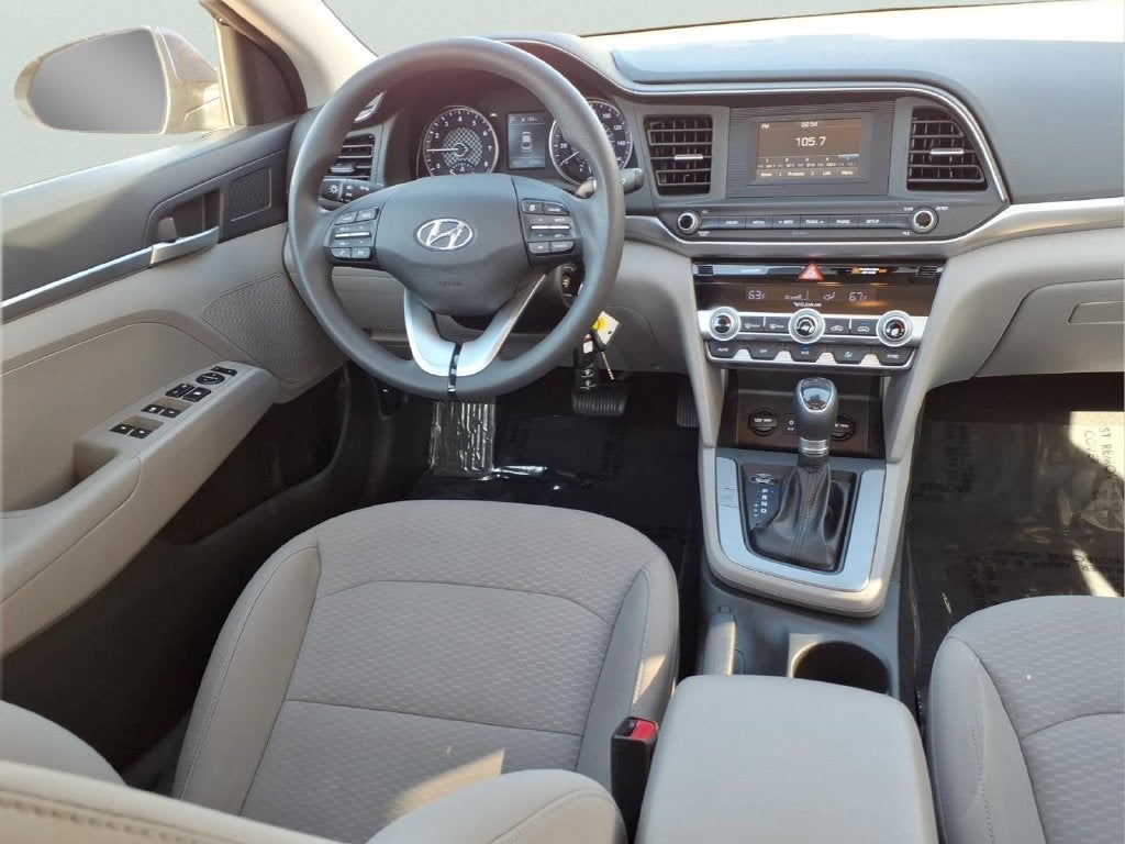 2020 Hyundai Elantra SE