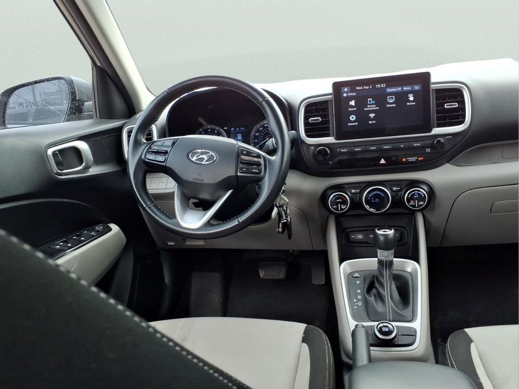 2022 Hyundai Venue SEL