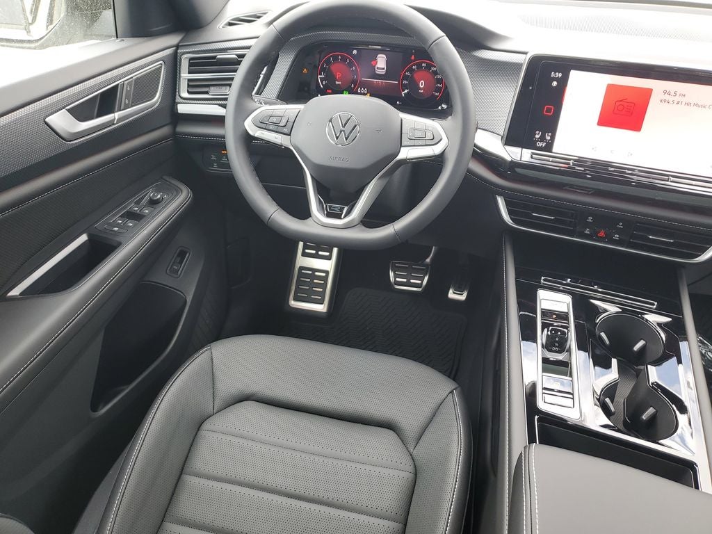 2026 Volkswagen Atlas Cross Sport 2.0T SEL R-Line Black