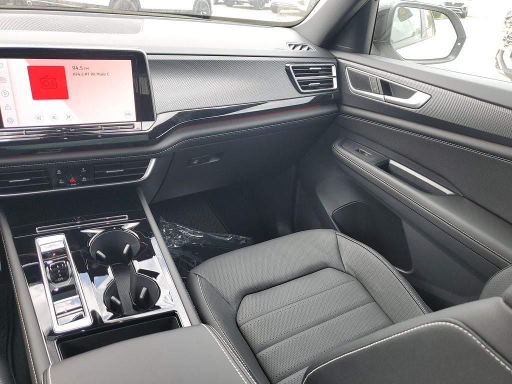 2026 Volkswagen Atlas Cross Sport 2.0T SEL R-Line Black