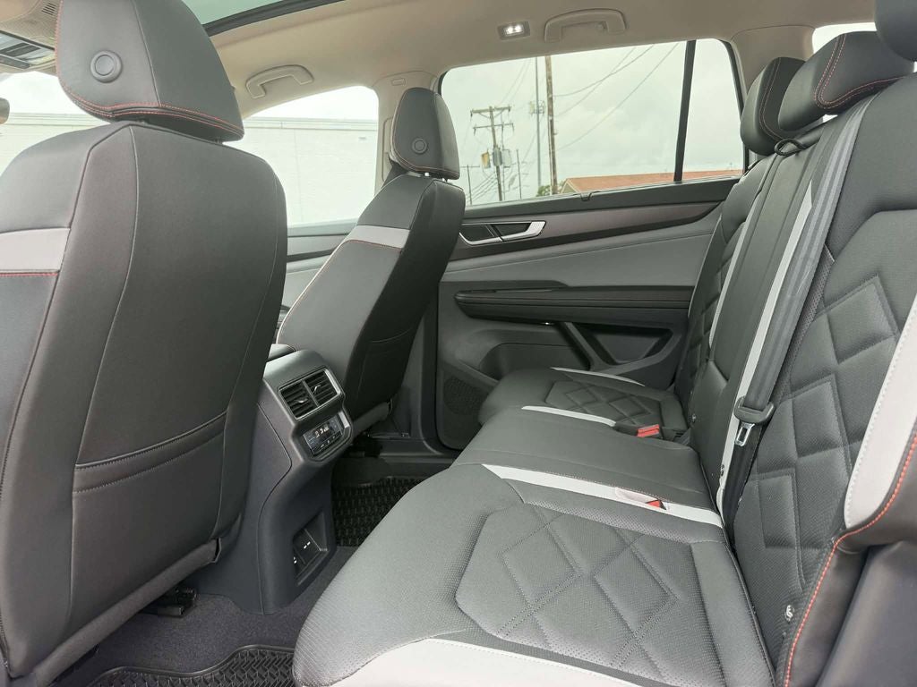 2026 Volkswagen Atlas 2.0T Peak Edition