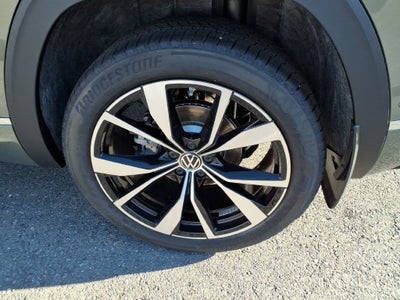 2026 Volkswagen Atlas Cross Sport SEL Premium R-Line