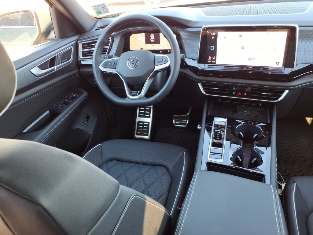 2026 Volkswagen Atlas Cross Sport SEL Premium R-Line