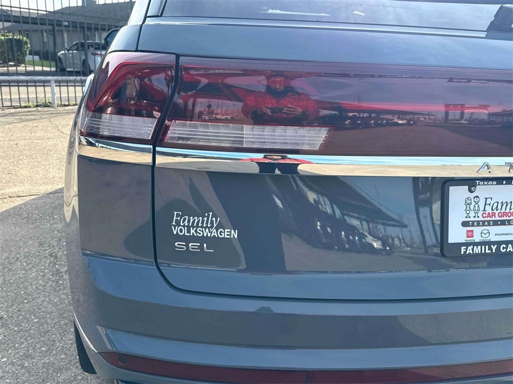 2026 Volkswagen Atlas Cross Sport 2.0T SEL Premium R-Line