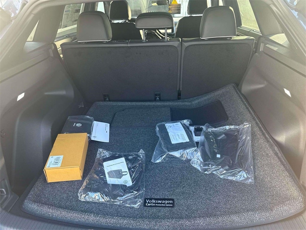 2026 Volkswagen Atlas Cross Sport 2.0T SEL Premium R-Line