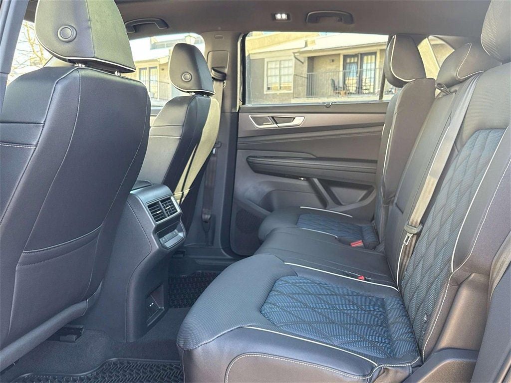 2026 Volkswagen Atlas Cross Sport 2.0T SEL Premium R-Line