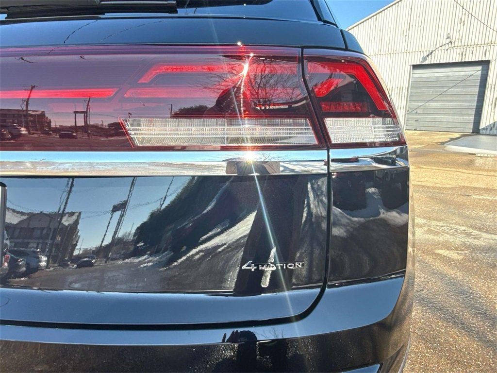 2026 Volkswagen Atlas Cross Sport 2.0T SEL Premium R-Line