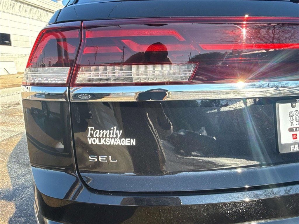 2026 Volkswagen Atlas Cross Sport 2.0T SEL Premium R-Line