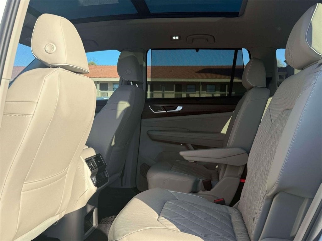 2026 Volkswagen Atlas 2.0T SEL Premium R-Line