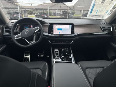 2026 Volkswagen Atlas 2.0T SEL Premium R-Line