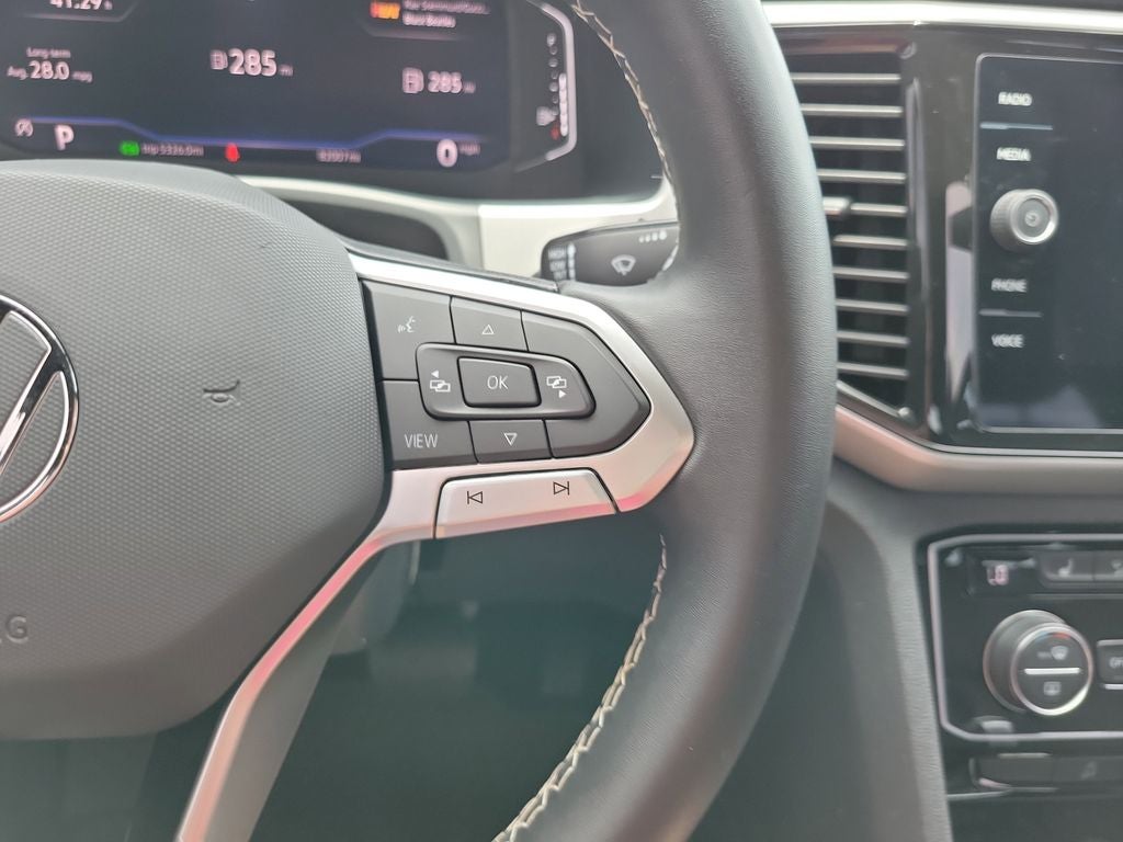 2023 Volkswagen Atlas Cross Sport 2.0T SE w/Technology