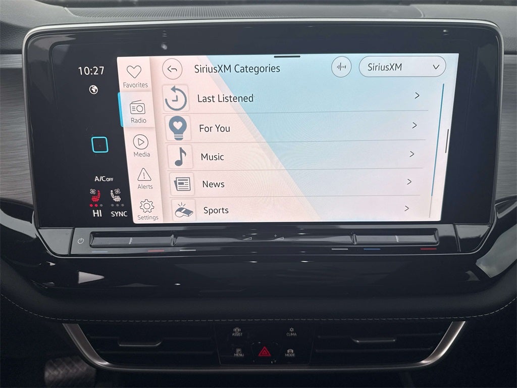 2026 Volkswagen Atlas Cross Sport 2.0T SE w/Technology