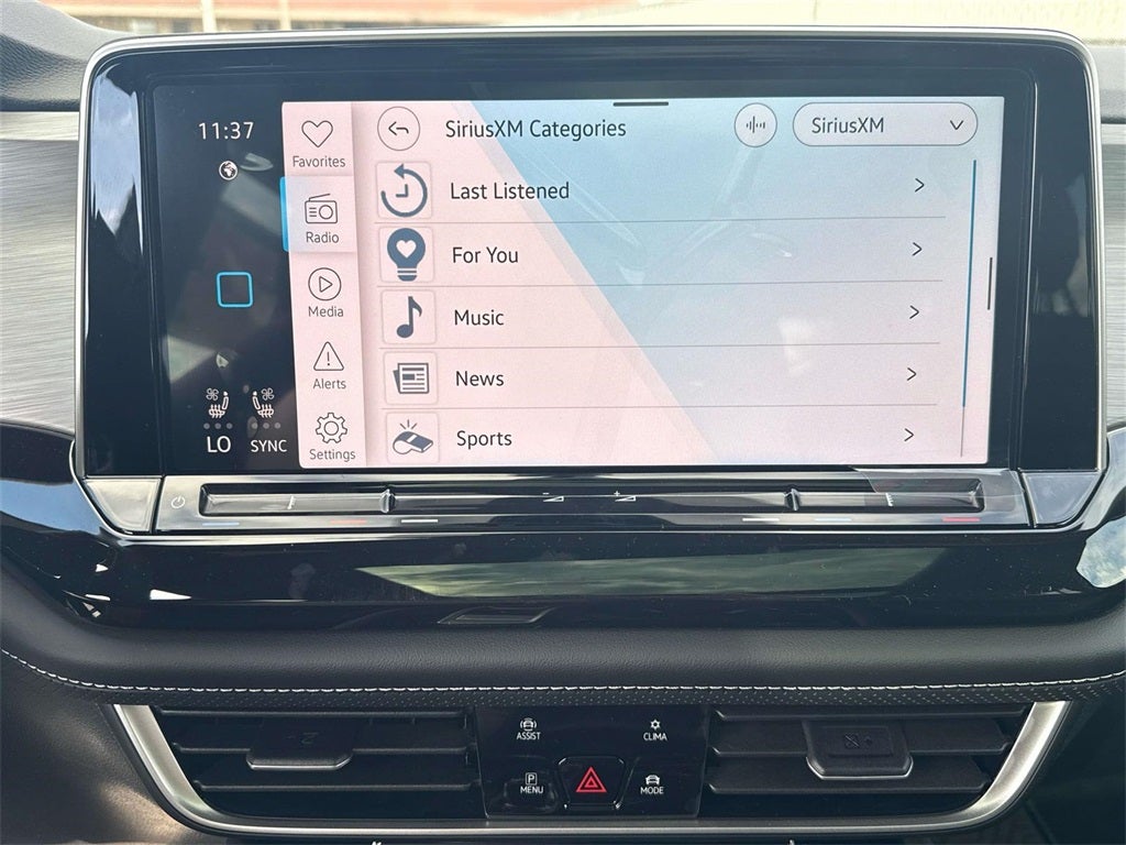 2026 Volkswagen Atlas Cross Sport 2.0T SE w/Technology