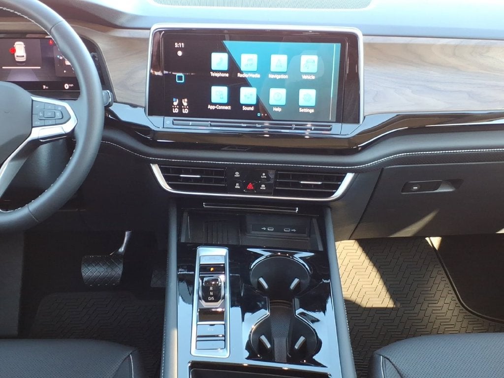 2026 Volkswagen Atlas SE w/Technology