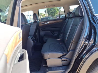 2026 Volkswagen Atlas SE w/Technology