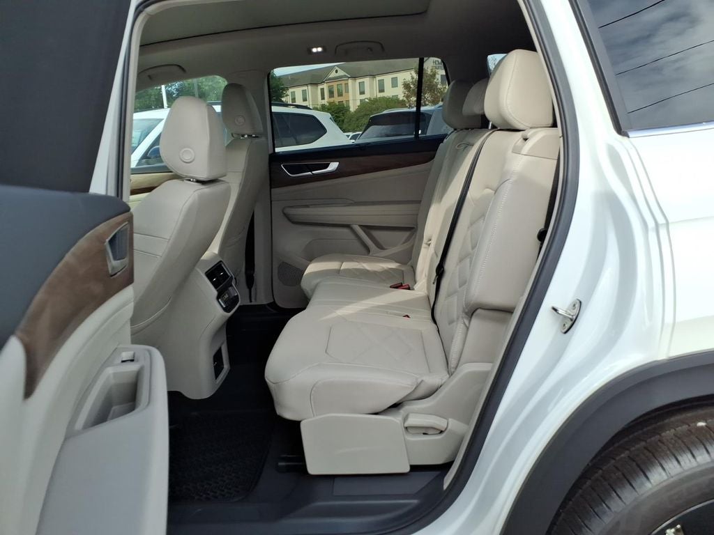 2026 Volkswagen Atlas SE w/Technology