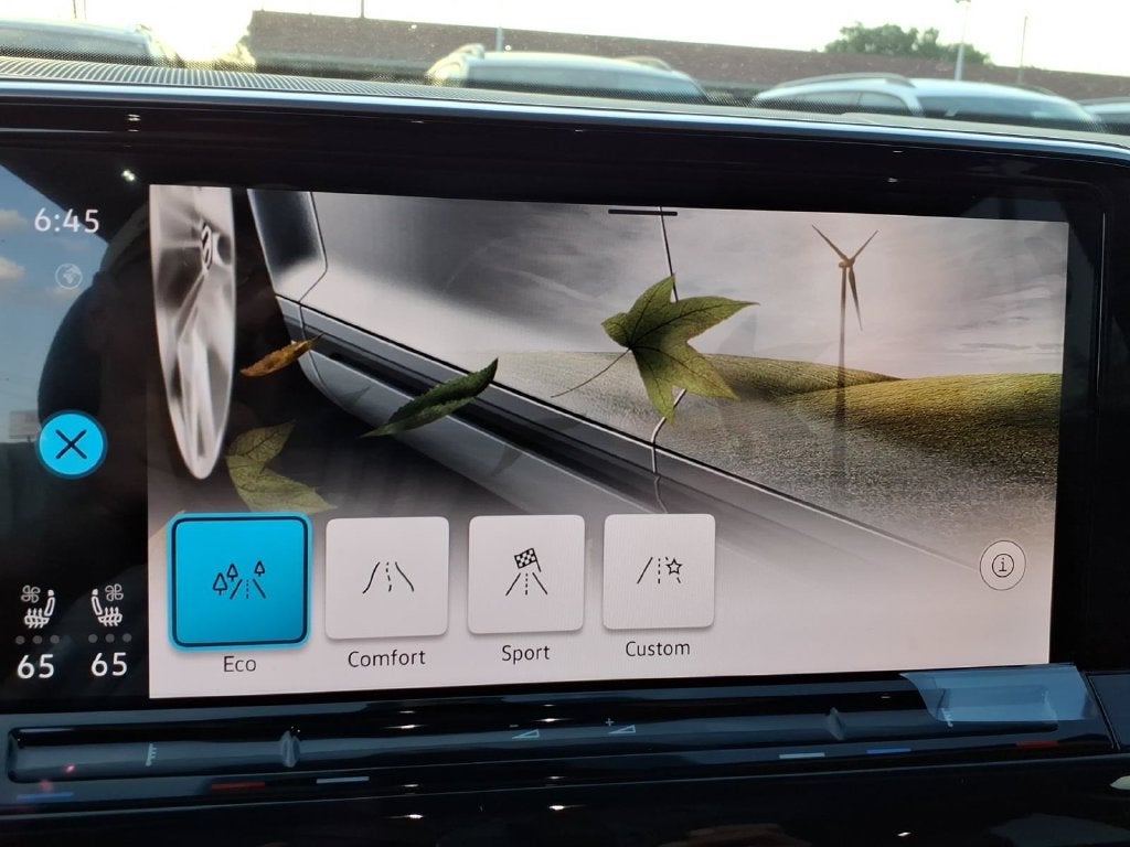 2026 Volkswagen Atlas SE w/Technology