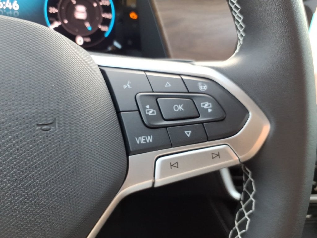 2026 Volkswagen Atlas SE w/Technology