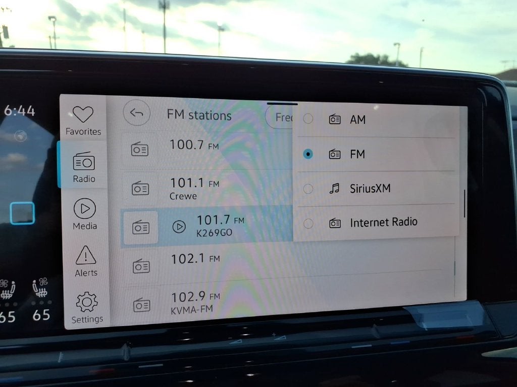 2026 Volkswagen Atlas SE w/Technology