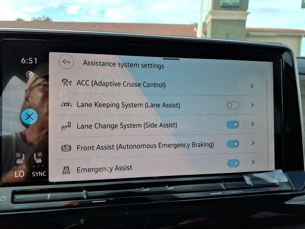 2026 Volkswagen Atlas SE w/Technology