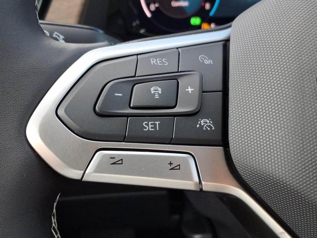2026 Volkswagen Atlas SE w/Technology