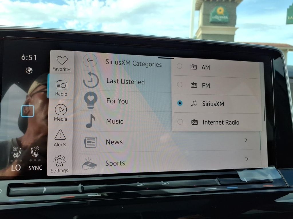 2026 Volkswagen Atlas SE w/Technology