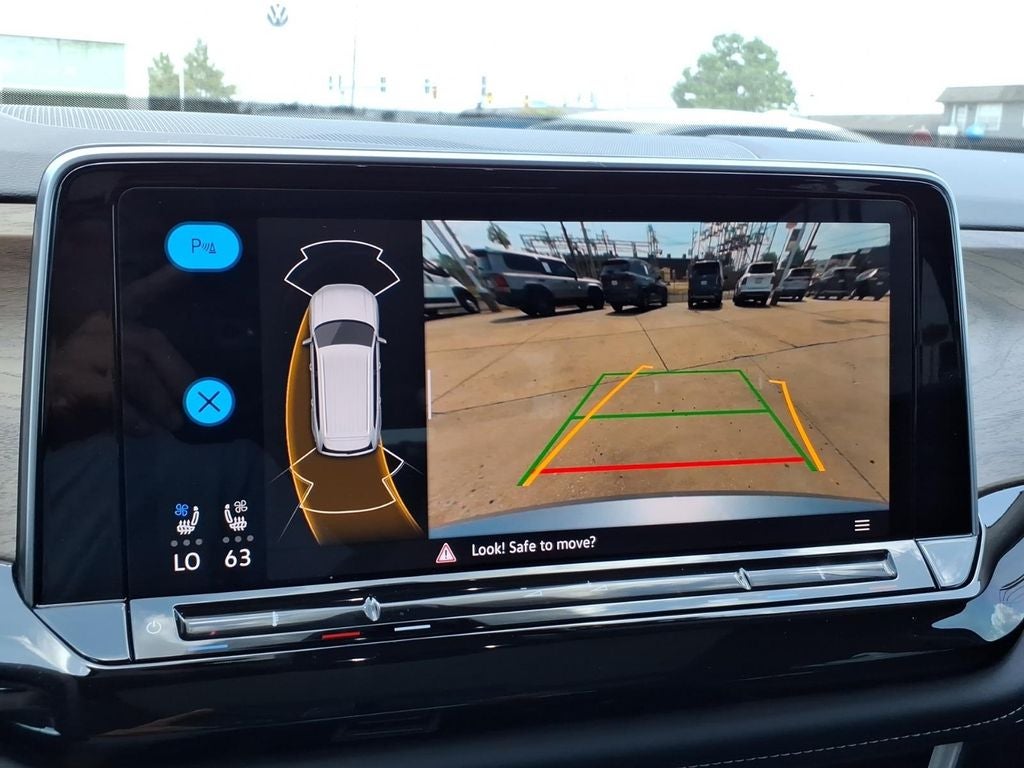 2025 Volkswagen Atlas SE w/Tech - Photo 35