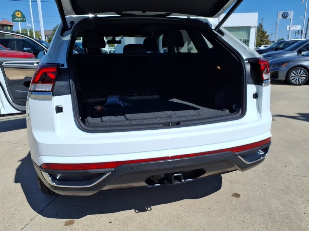2023 Volkswagen Atlas Cross Sport 3.6L V6 SE w/Technology