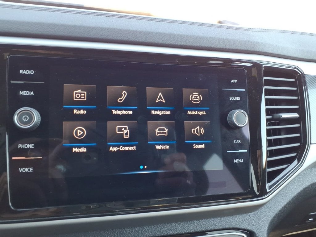 2023 Volkswagen Atlas Cross Sport 3.6L V6 SE w/Technology